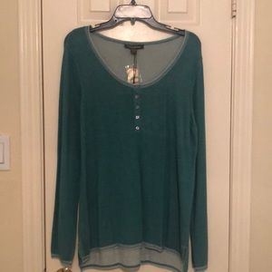 Tommy Bahama spring sweater. NWT , size XL.